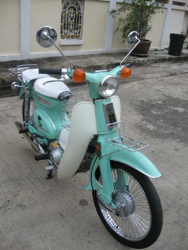  C90..คัสต้อม ..สีเขียวใบเตย..(คันที่5)..ภาษี55