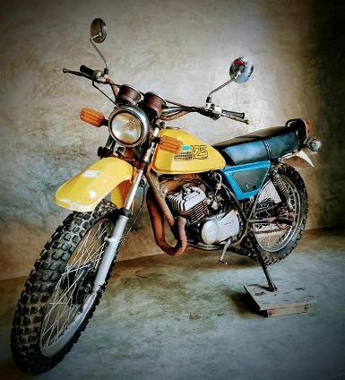 SUZUKITS125..1981.. วิหกสายฟ้า..6speed สภาพเดิมๆ