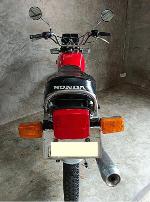 Honda GL100 สีแดง ไฟกลมแต่งแนวๆ ราคา 18,500 บาท